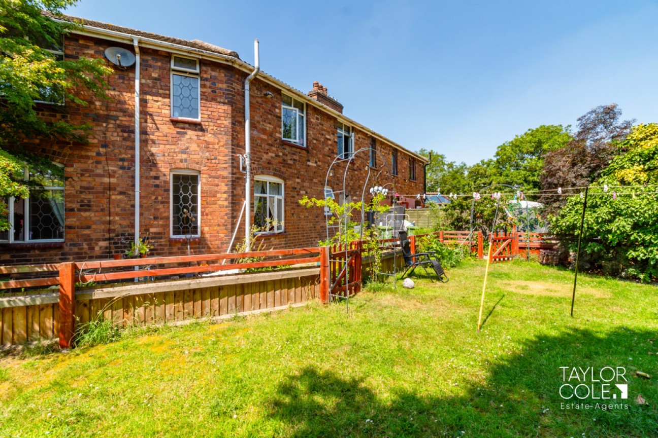 Bright Crescent, Tamworth