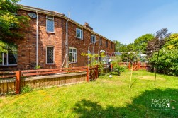 Bright Crescent, Tamworth
