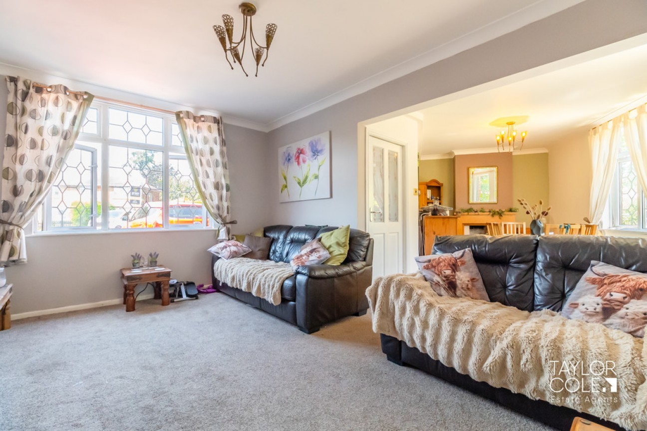 Bright Crescent, Tamworth