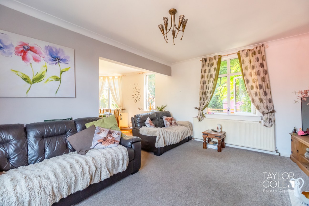 Bright Crescent, Tamworth