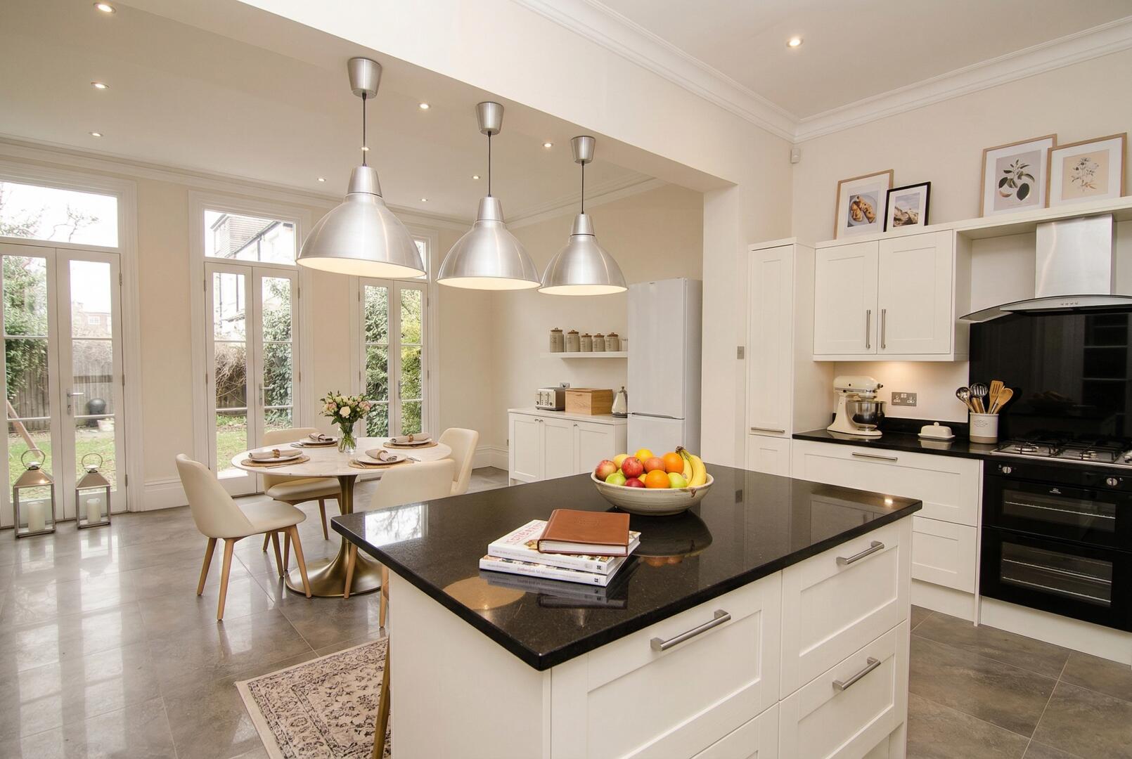 Pagoda Avenue, Richmond