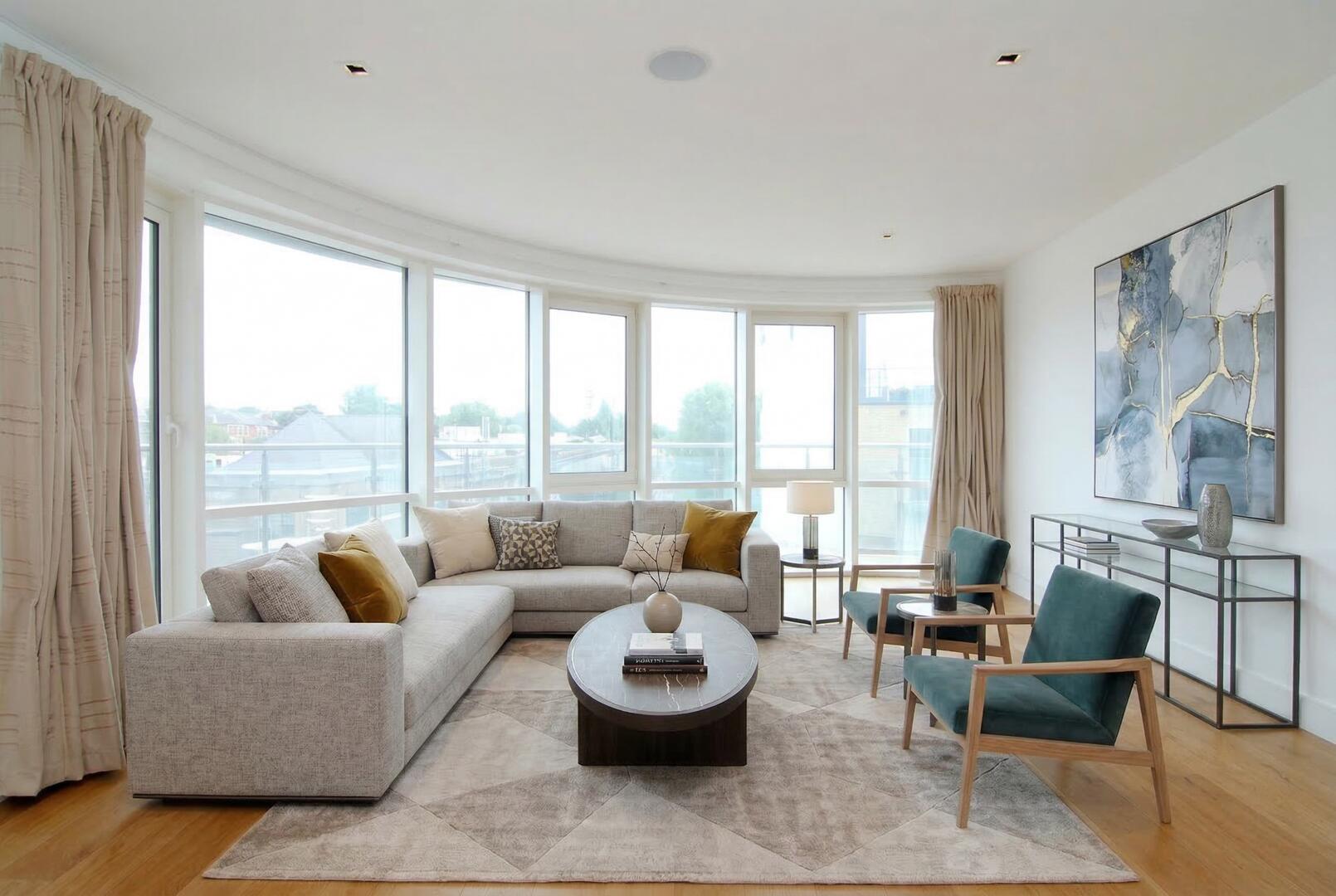 Kew Bridge Road, Brentford