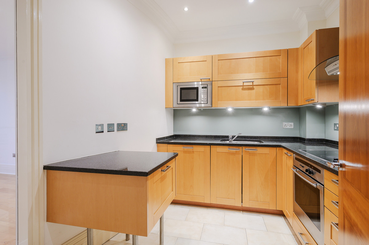 33 Melliss Avenue, Kew, TW9
