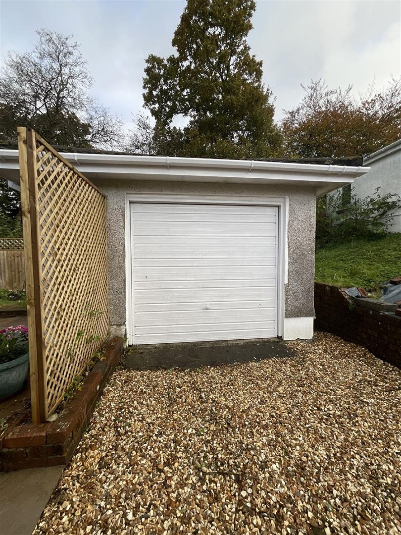 Heol Ceirios, Llandybie, Ammanford