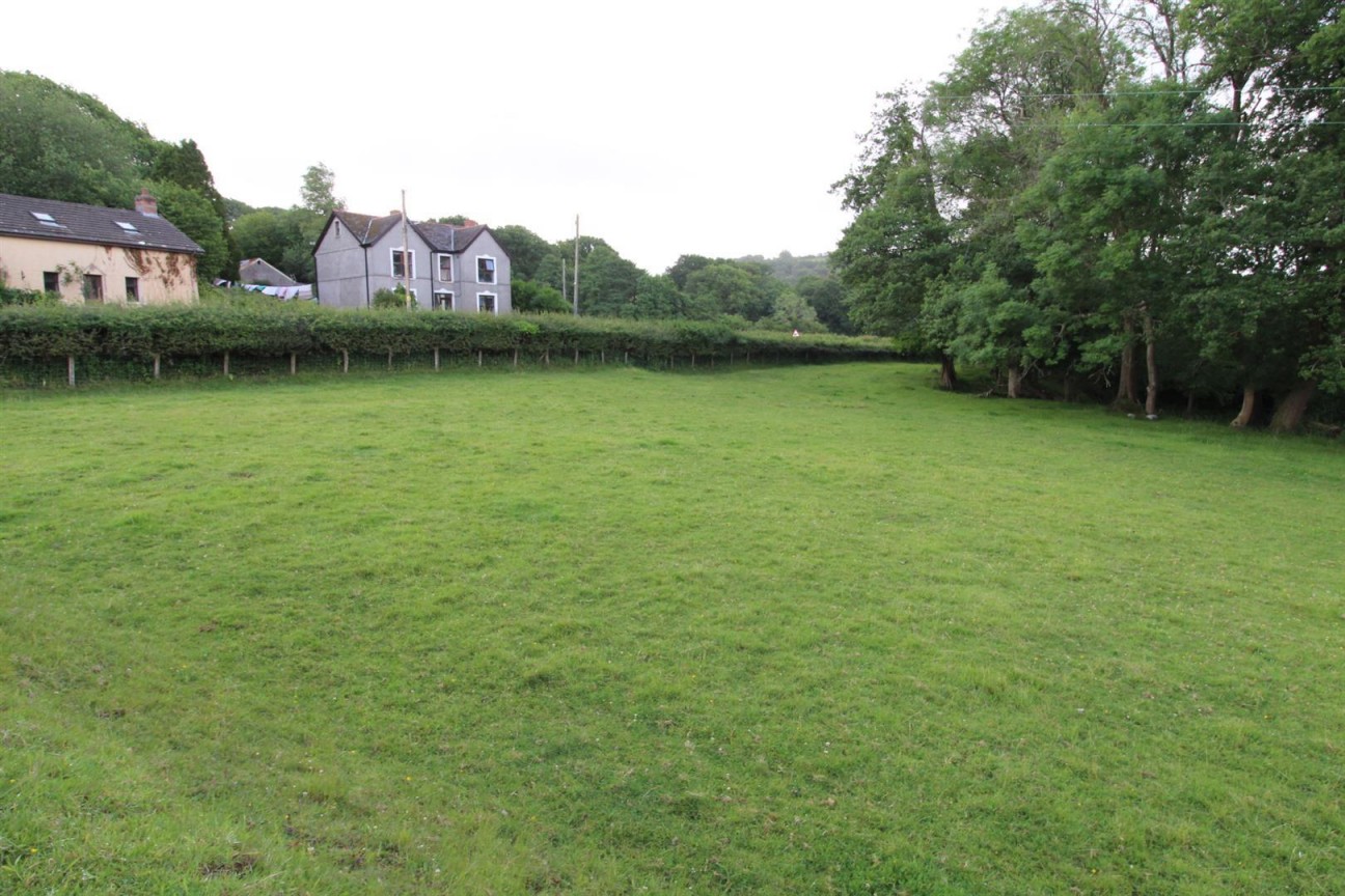 Maerdy Road, Betws, Ammanford