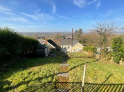Heol Y Garn, Ammanford
