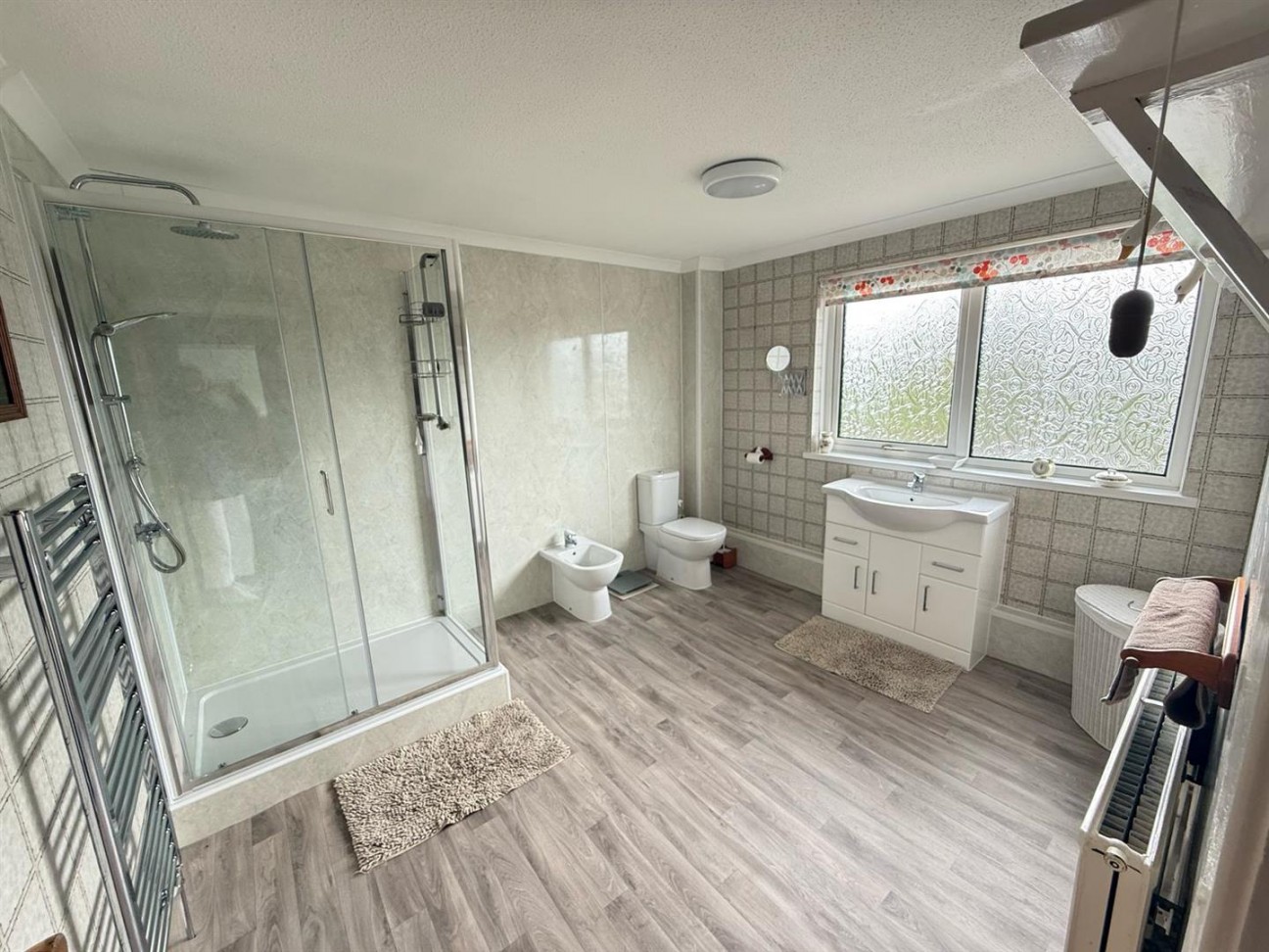 Kings Road, Llandybie, Ammanford