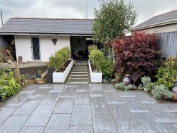 Tirydail Lane, Ammanford