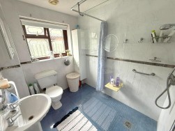 Brynglas, Penygroes, Llanelli