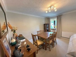 Brynglas, Penygroes, Llanelli