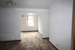 Maes Y Berllan, Ammanford
