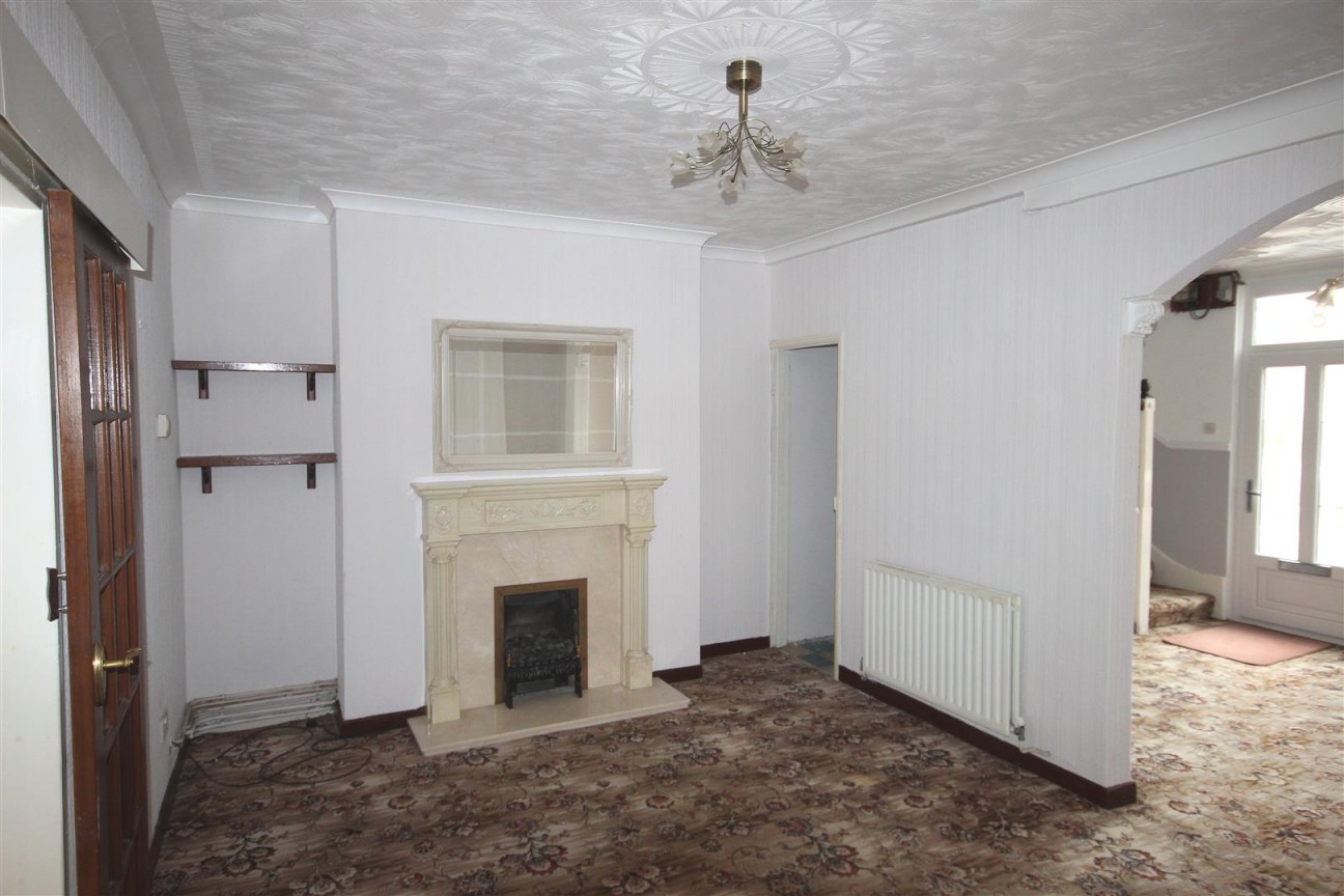Maes Y Berllan, Ammanford