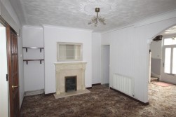 Maes Y Berllan, Ammanford