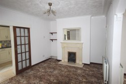 Maes Y Berllan, Ammanford