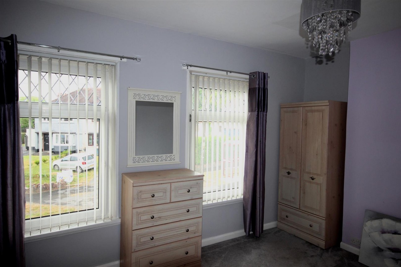 Maes Y Berllan, Ammanford