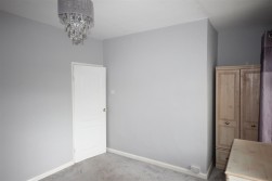 Maes Y Berllan, Ammanford