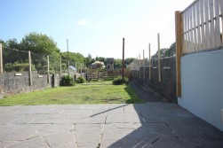 Maes Y Berllan, Ammanford