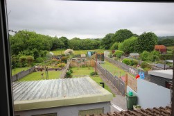 Maes Y Berllan, Ammanford