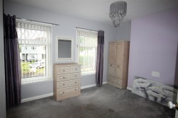 Maes Y Berllan, Ammanford