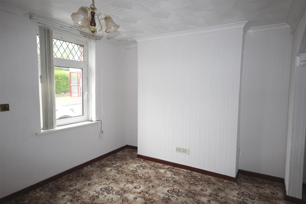 Maes Y Berllan, Ammanford