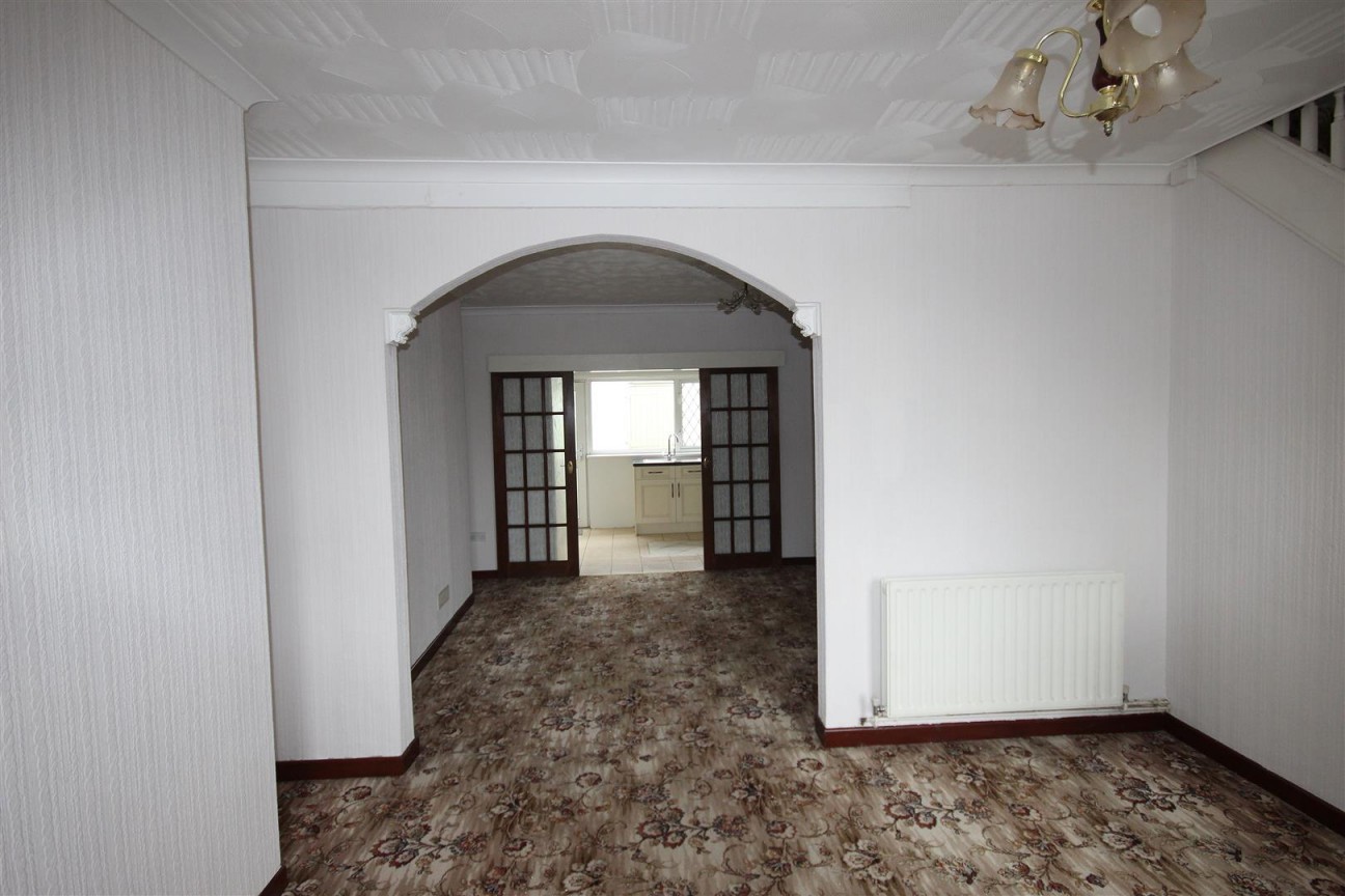 Maes Y Berllan, Ammanford