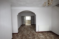 Maes Y Berllan, Ammanford