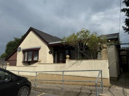 Iscennen Road, Ammanford