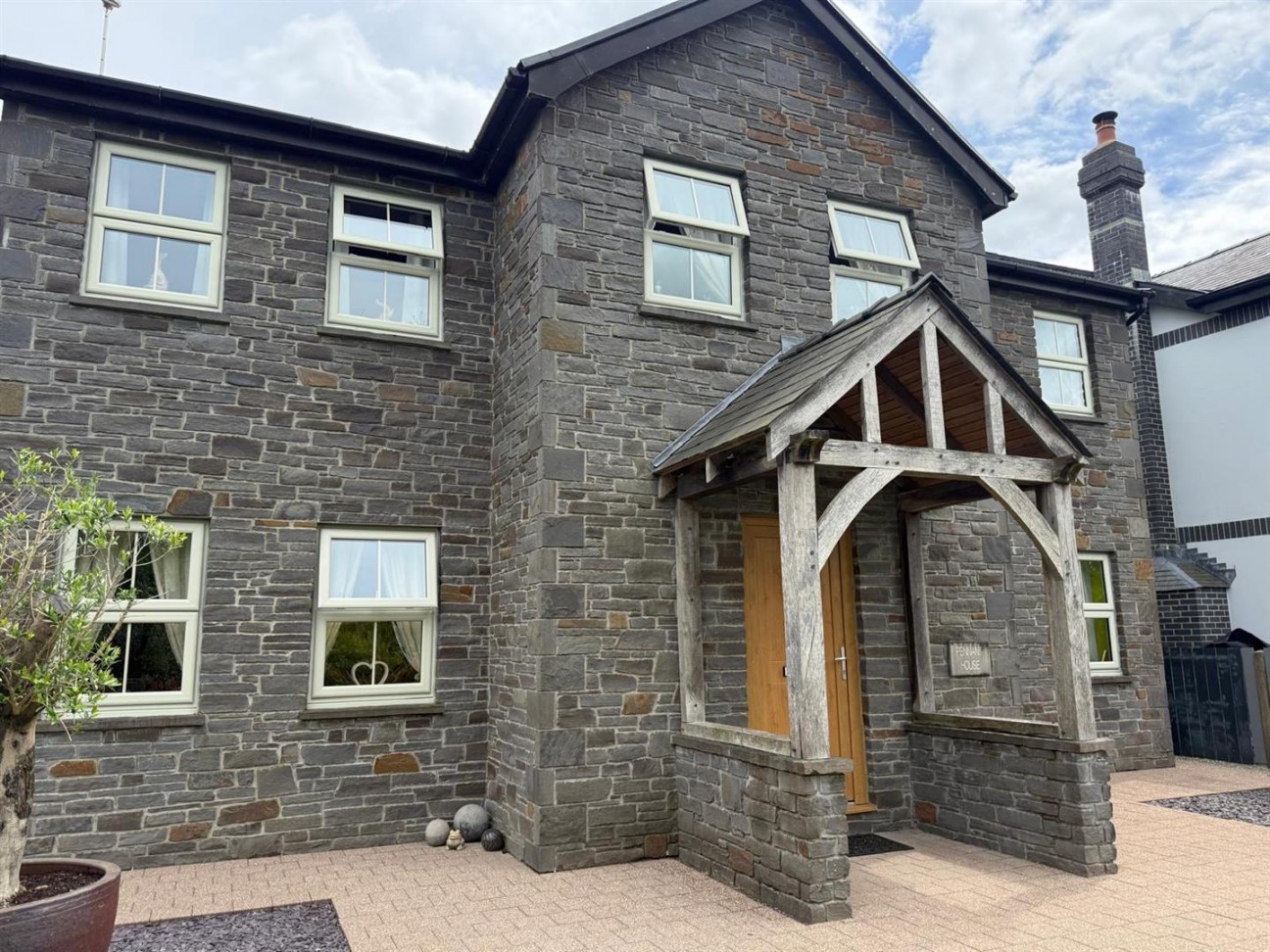 Llandyfan, Ammanford