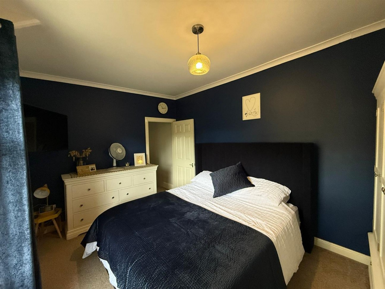 Waterloo Road, Ammanford