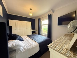 Waterloo Road, Ammanford
