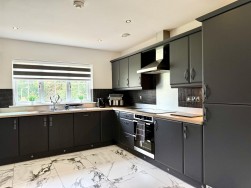 Henfelin, Garnant, Ammanford