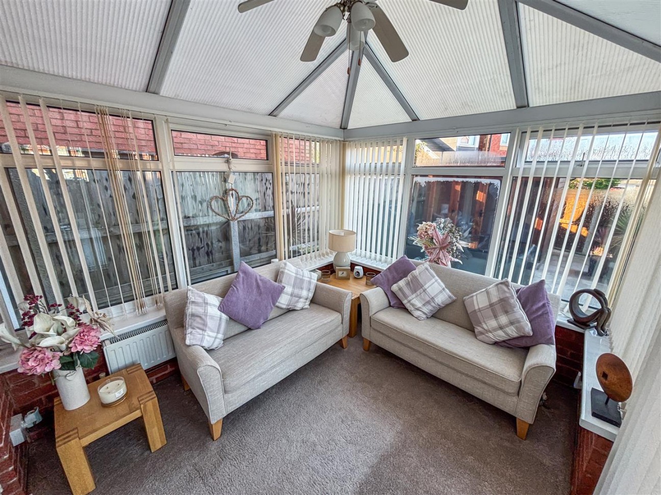 Clos Emily, Cross Hands, Llanelli