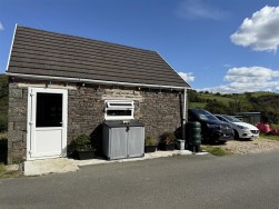Carmarthen Road, Pontarddulais, Swansea