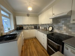 Heol Y Gors, Cwmgors, Ammanford