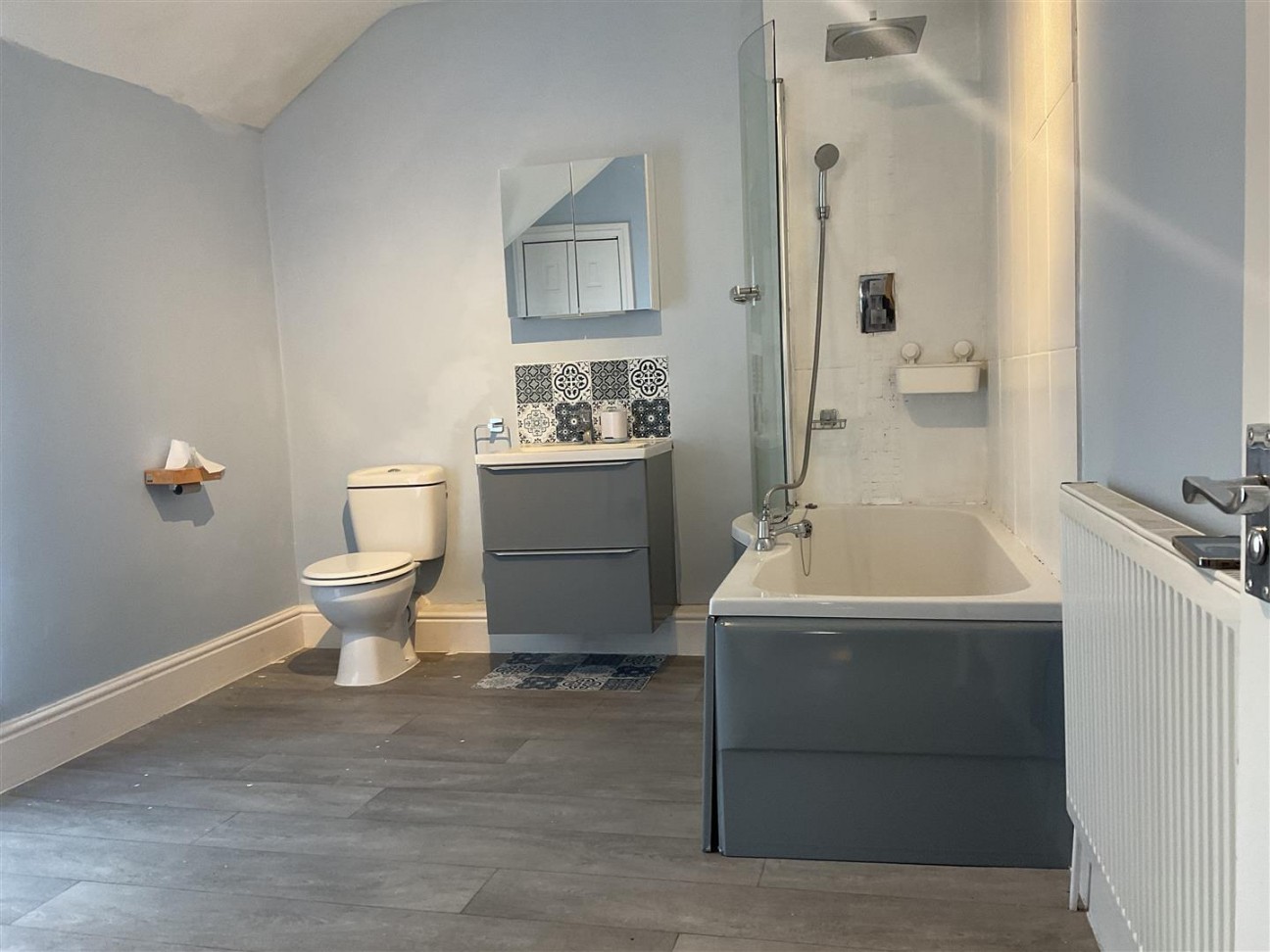 Heol Cae Gurwen, Gwaun Cae Gurwen, Ammanford