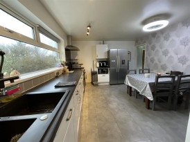 Heol Y Gors, Cwmgors, Ammanford