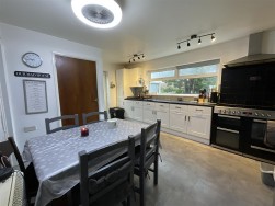 Heol Y Gors, Cwmgors, Ammanford