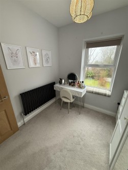 Heol Y Felin, Ammanford