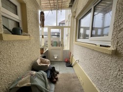 Maesglas, Llandovery