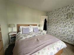 Maesglas, Llandovery