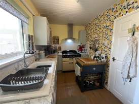 Maesglas, Llandovery