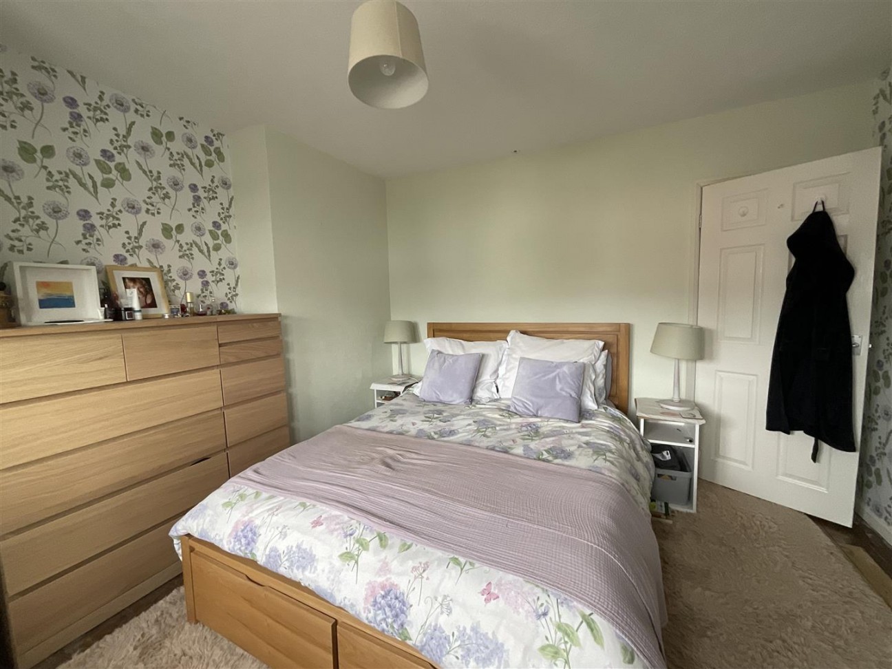 Maesglas, Llandovery