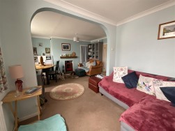 Maesglas, Llandovery