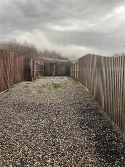 Clos Ael-Y-Bryn, Penygroes, Llanelli