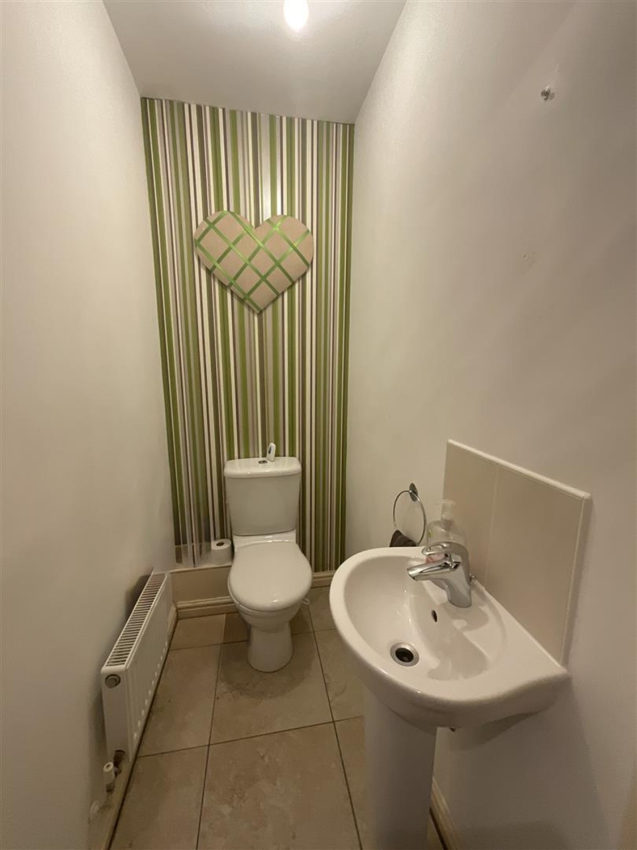 Clos Ael-Y-Bryn, Penygroes, Llanelli