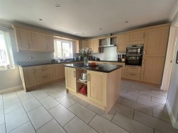 Henfelin, Garnant, Ammanford