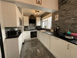 Neuadd Road, Gwaun Cae Gurwen, Ammanford