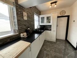 Neuadd Road, Gwaun Cae Gurwen, Ammanford