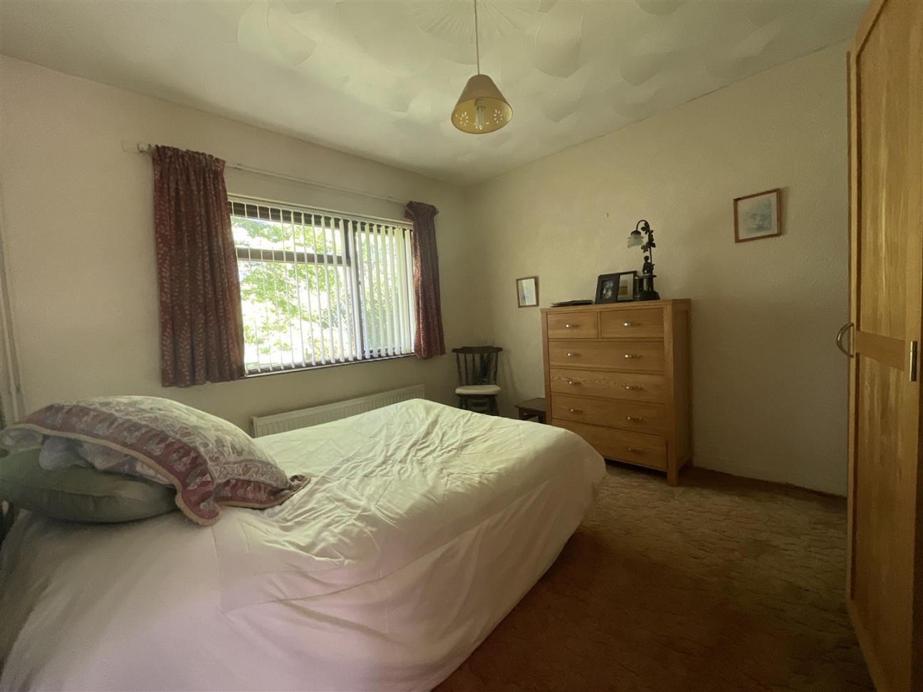 Heol Ddu, Ammanford
