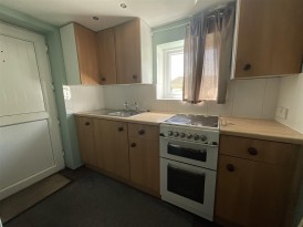 Heol Cae Gurwen, Gwaun Cae Gurwen, Ammanford